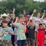 kids group cheering